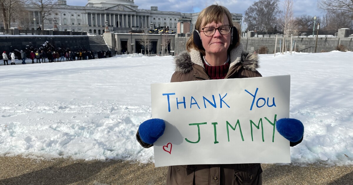 Thousands travel to nation's capital for final farewell to Pres. Carter