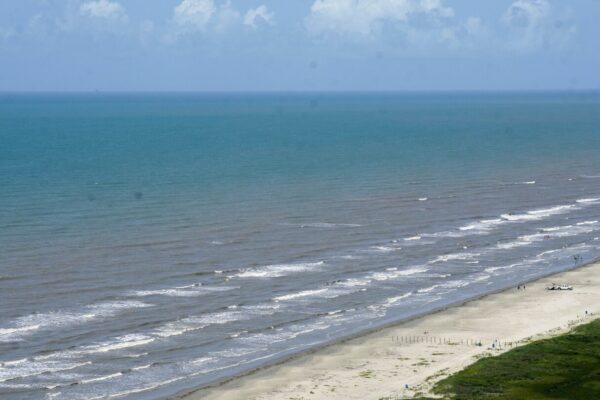 Trump's order to rename the Gulf of Mexico hands mapmakers and teachers a challenge