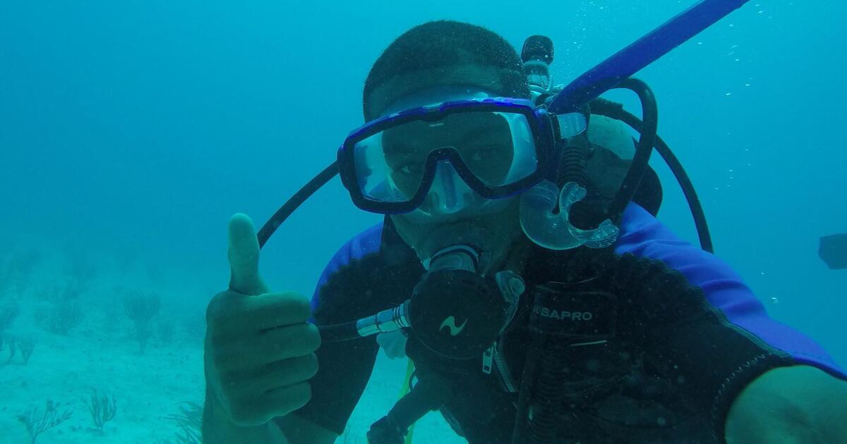 How a Marine veteran broke a world record for the fastest time scuba diving in waters off all 7 continents