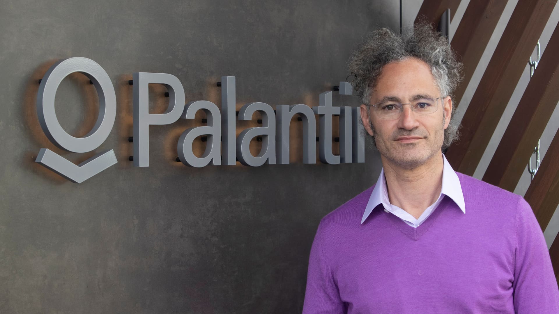 Palantir soars more than 23% as AI powers strong earnings and guidance