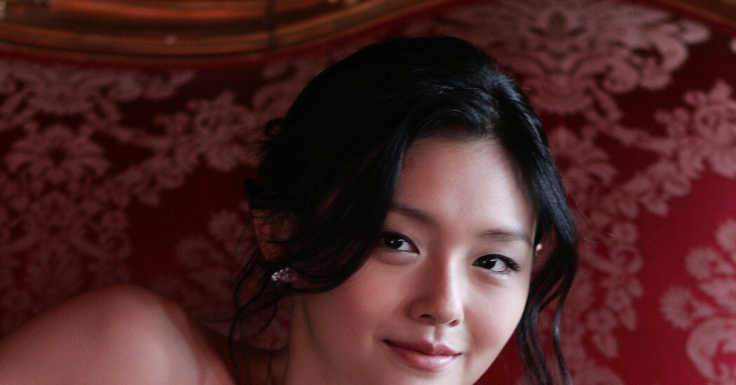 Barbie Hsu, Taiwanese Actress and Star of ‘Meteor Garden,’ Dies at 48