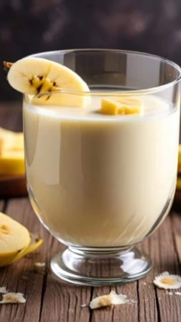 9 Amazing Health Benefits Of Mixing Banana And Milk Together