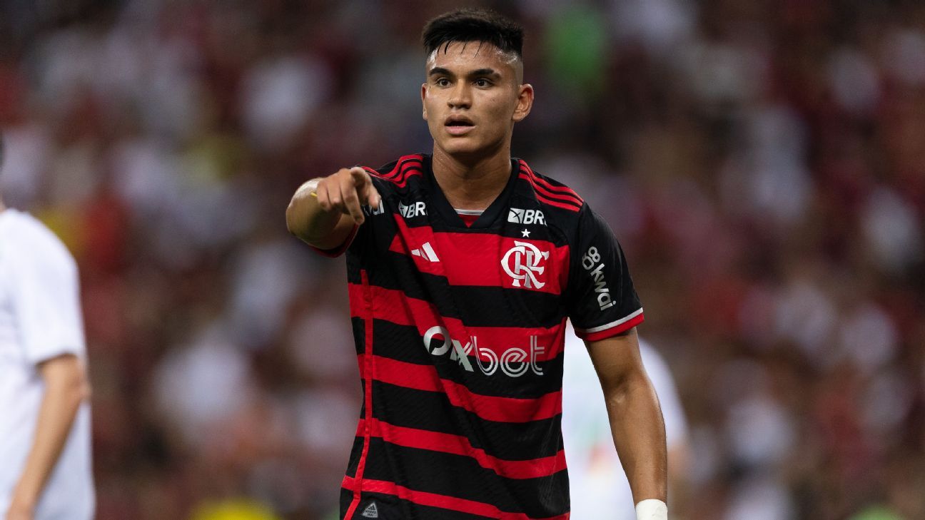 Alcaraz joins Everton on loan from Flamengo on deadline day