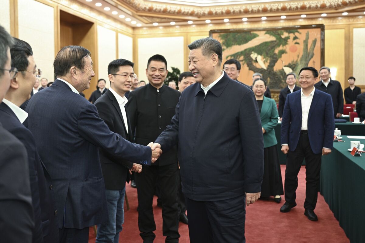 China’s Tech and Political Leaders Make a Show of Unity