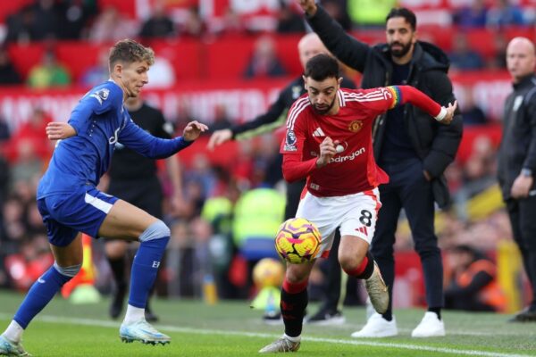 Everton vs Manchester United: Time, how to watch, stats, team news