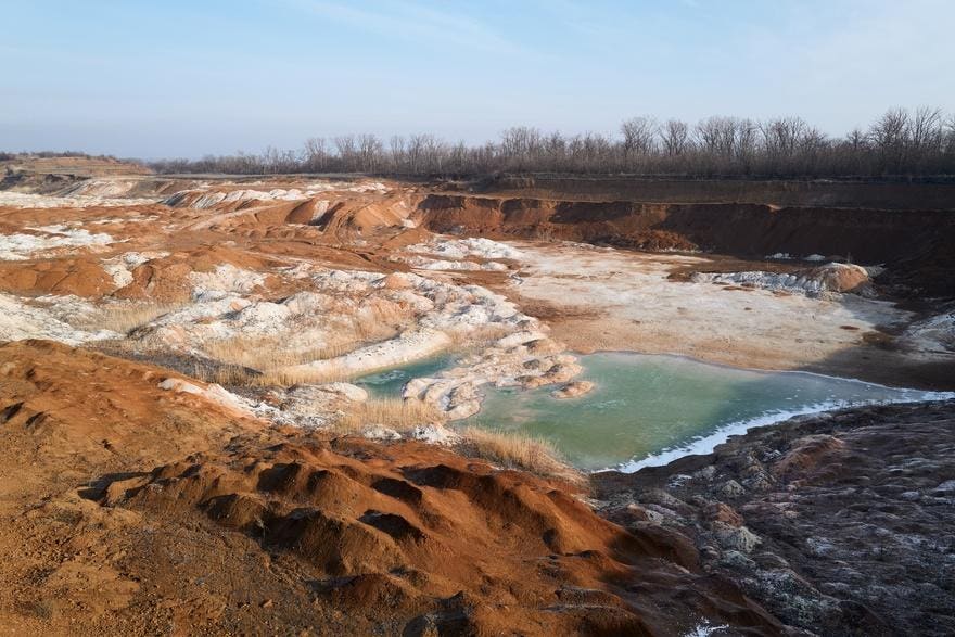 Evaluating The Ukraine Minerals Deal: High Risk, Low Reward