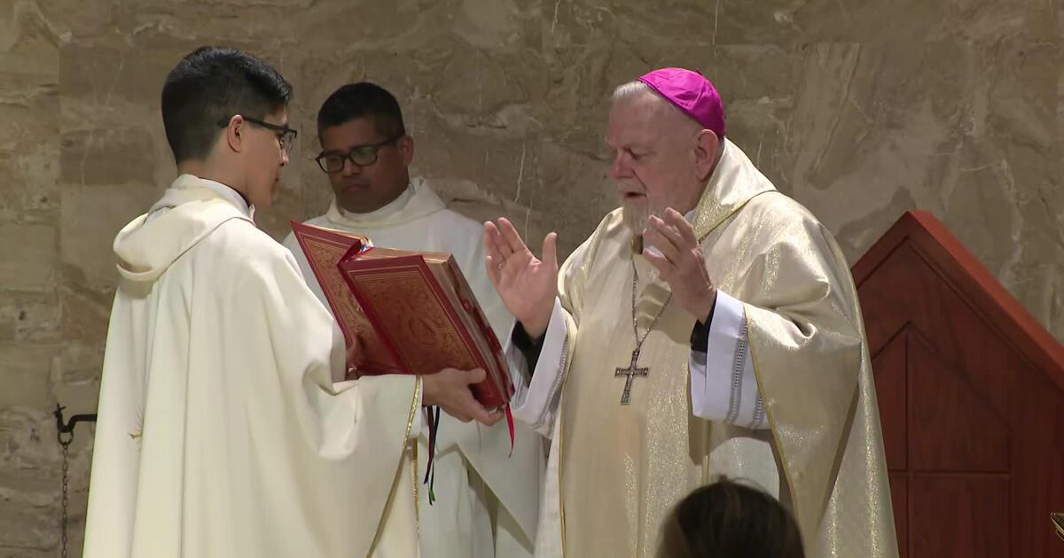 South Florida Catholics pray for Pope Francis amid health battle