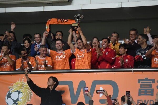 World Legends defeat Hong Kong Legends on penalties to win the New Year Cup