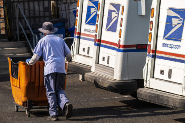 Postal Service to resume accepting China shipments