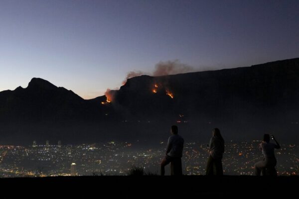 Wildfire Burning on Table Mountain Moves Toward Cape Town