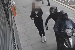 If your phone gets stolen, admit it – it’s your own fault Shocking scale of phone thefts revealed as police battle surge in e-bike mobile snatchers