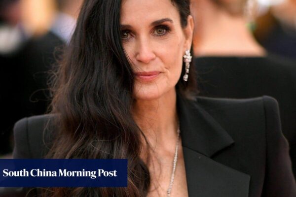 Want strong, healthy hair like Demi Moore’s? Focus on your diet and styling technique