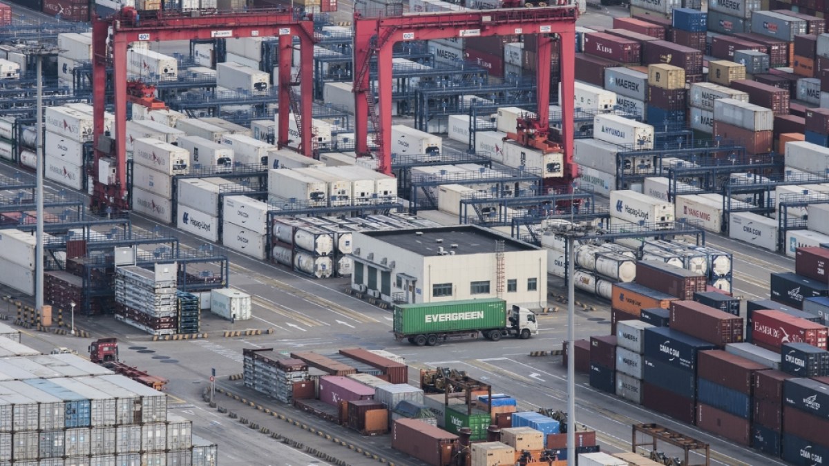 China pledges ‘countermeasures’ after Trump announces new 10% tariff | International Trade News