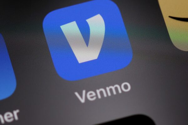 Congress could overturn rule that treats payment apps like Venmo as banks