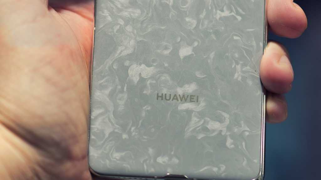 Huawei Mate X6 21