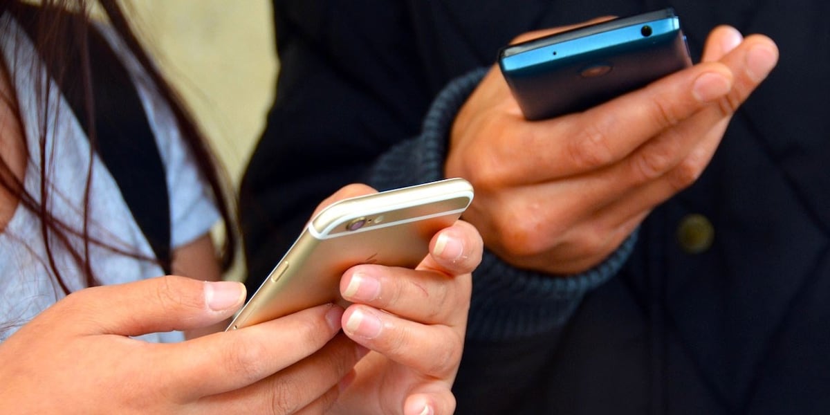 Gov. Whitmer to propose banning cell phones in classrooms during State of State