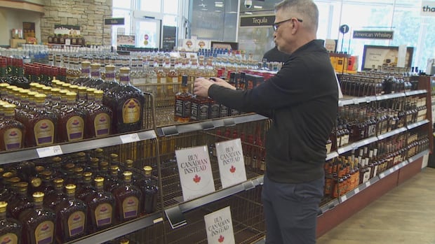 B.C. pulls some American liquor from shelves as local leaders call for more economic action