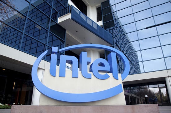 Intel Stock Skyrockets 12% on U.S. AI Chip Expansion