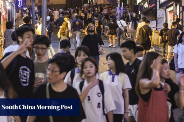 3 foreigners arrested over theft in Hong Kong, with tourist among victims