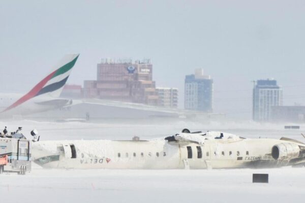 Aviation expert untangles Delta flight crash landing