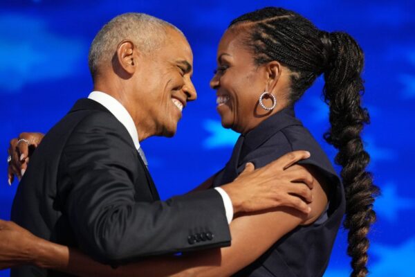 Barack and Michelle Obama Share Matching Valentine’s Posts