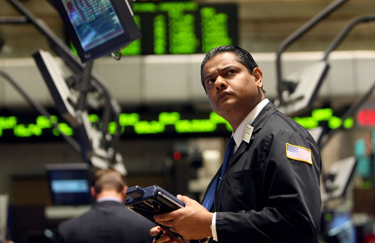 2 Magnificent Dow Stocks You Can Confidently Buy in February, and 1 to Avoid