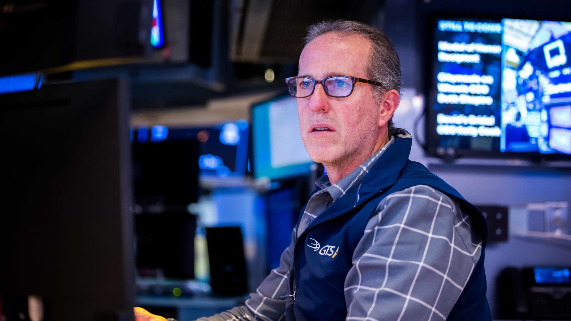 Safe haven stocks with competitive advantages to ride out the market volatility, according to UBS