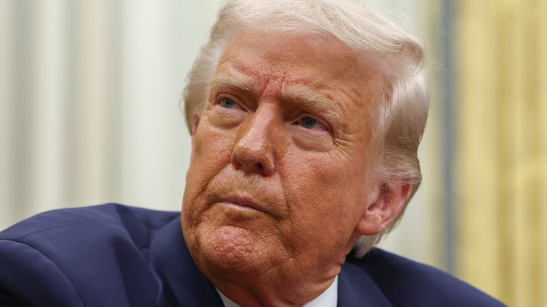 Trump says he's not even looking at stock market, tariffs will make U.S. 'very strong'