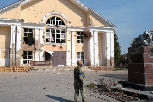 Russia Begins Assault on Ukrainian-Occupied Town of Sudzha in Kursk Region