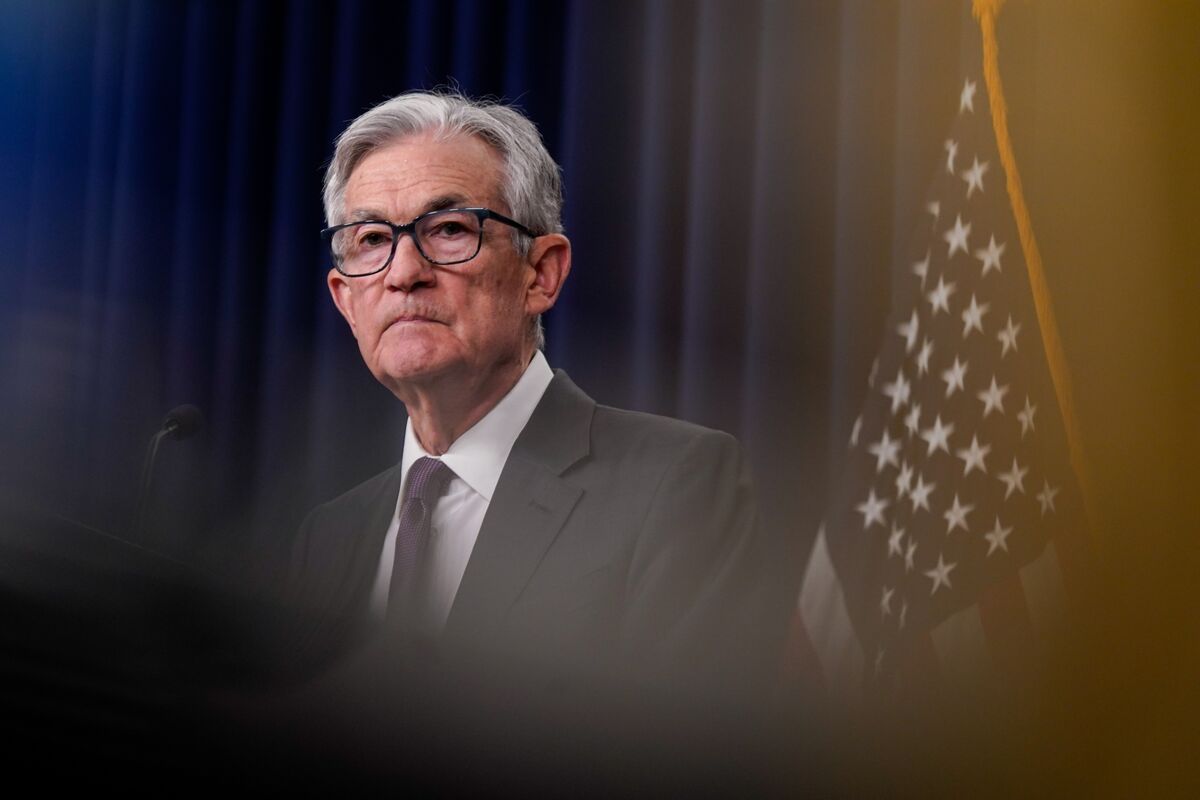 Powell Reassures on Economy and Beaten Stock Bulls Jump Back In