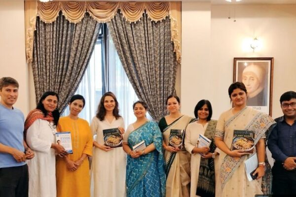 Kolkata's Loreto College hosts talk on women's health by lifestyle medicine physician Dr. Vanita Rahaman | Indiablooms