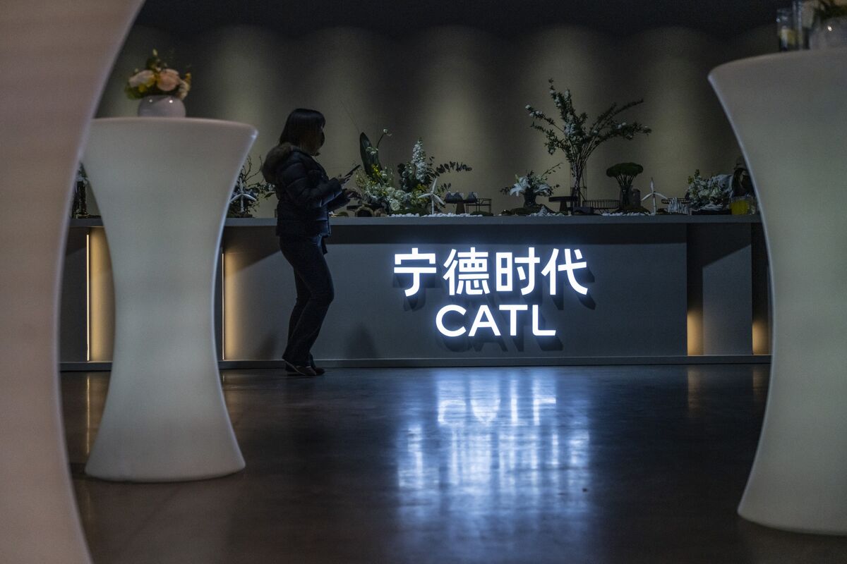 CATL Gets China’s Sign-Off to Proceed With Hong Kong Share Sale