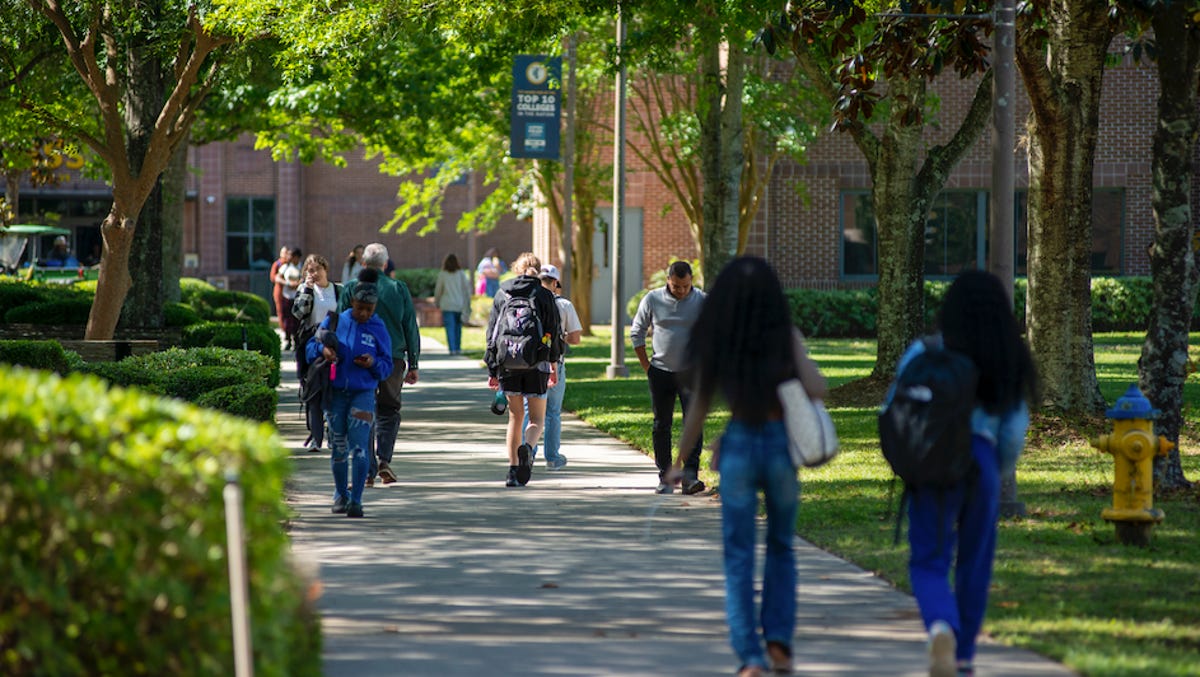 10 apps to help students find best-fit colleges