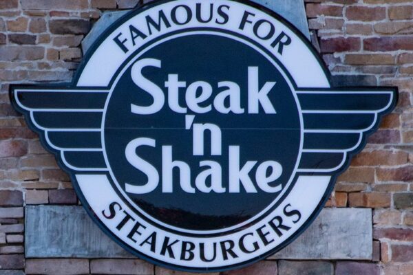 Steak 'n Shake making a change by cooking french fries in beef tallow