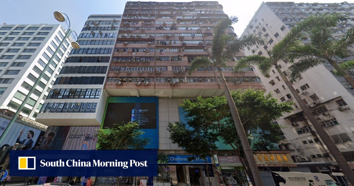 Man slashed during attempted robbery in popular Hong Kong tourist area