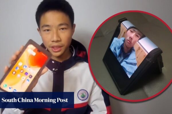 Chinese teen makes folding phone with 3D printer, old parts, gains 4 million views online