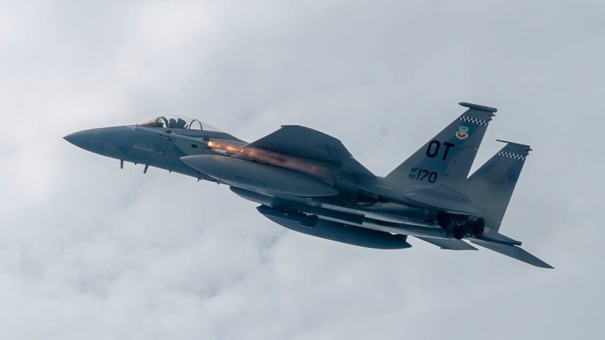 China Leaves U.S. F-15 Eagles "Absolutely Defenseless" With New Tech! Claims Its Infrared AI Can "Beat" Even The Best Of Pilots