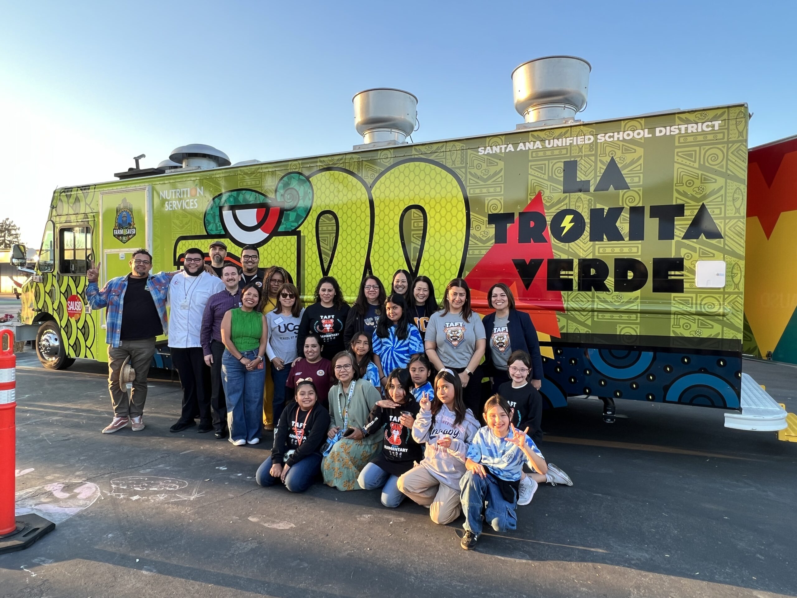 Santa Ana promotes healthy eating with eco-friendly food truck, Loara High in Anaheim opens WellSpace, and more – OCDE Newsroom