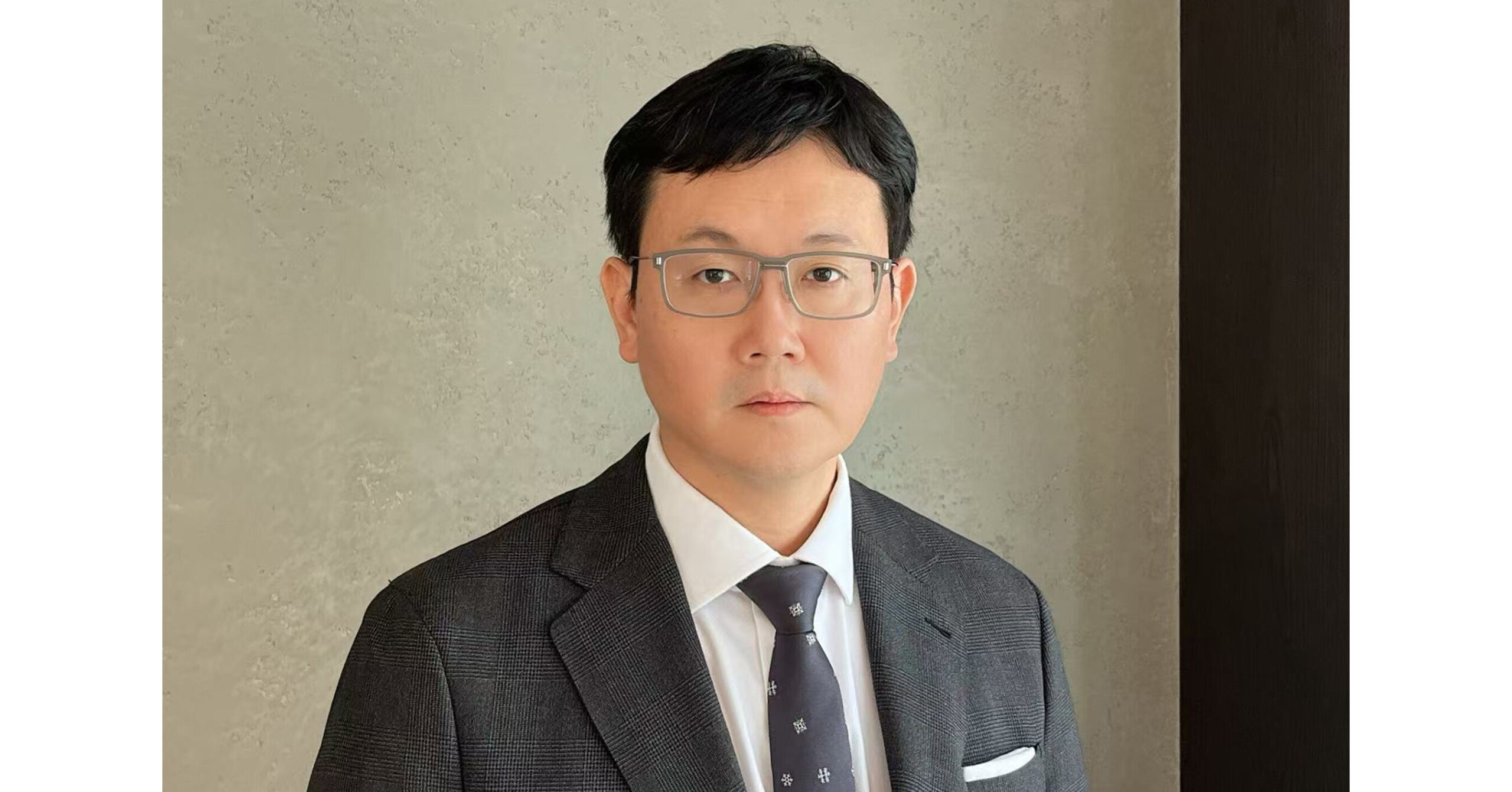 Jones Day adds Corporate partner Frank Voon in Hong Kong