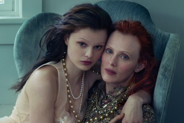Karen Elson and Scarlett White on Vintage Fashion, Creativity, and Shooting at Home With Annie Leibovitz