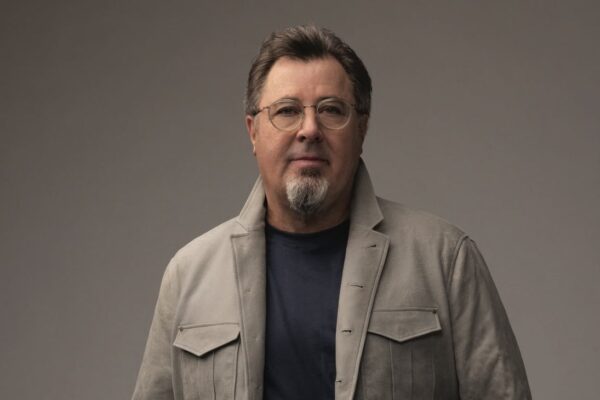 Vince Gill To Perform At 2025 Symphony Fashion Show