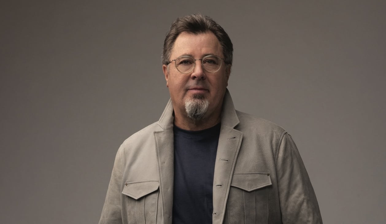 Vince Gill To Perform At 2025 Symphony Fashion Show