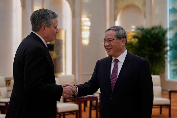 Chinese Premier meets pro-Trump US Senator Daines and calls for dialogue instead of confrontation