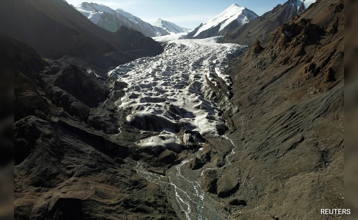 China's Glacial Area Shrinks 26% In 60 Years, 7,000 Glaciers Disappear
