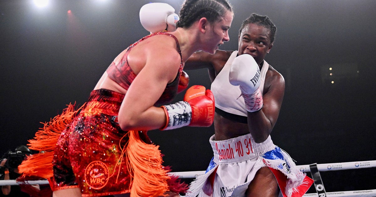 Tiara Brown, a 36-year-old former Florida police officer, upsets Australian Skye Nicolson to win WBC featherweight title