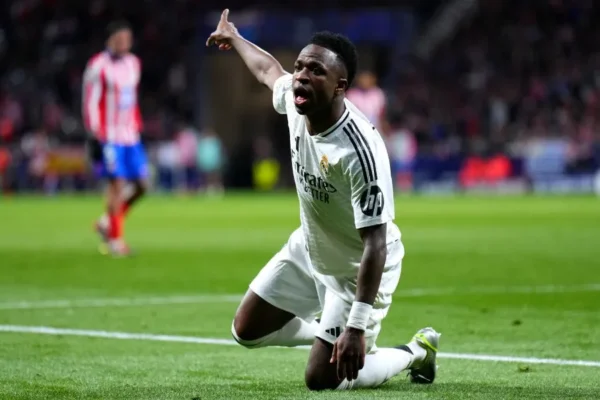Watch: Real Madrid forward ridiculed in Valencia at Las Fallas festival