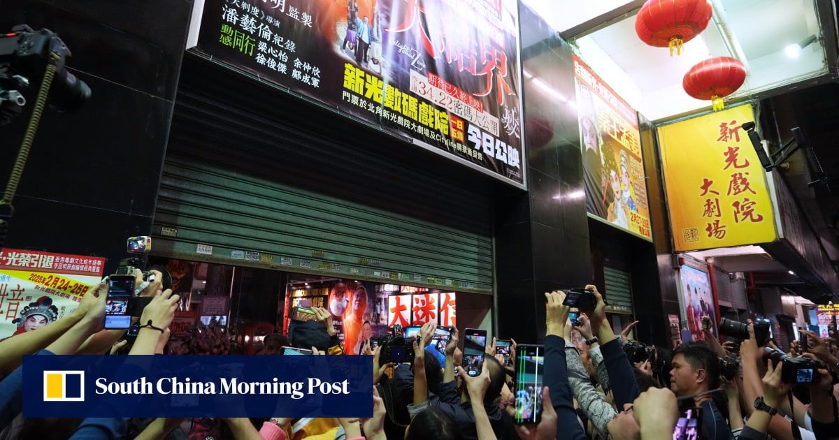 Crowds swell as Hong Kong’s Sunbeam Theatre turns off lights after 52 years