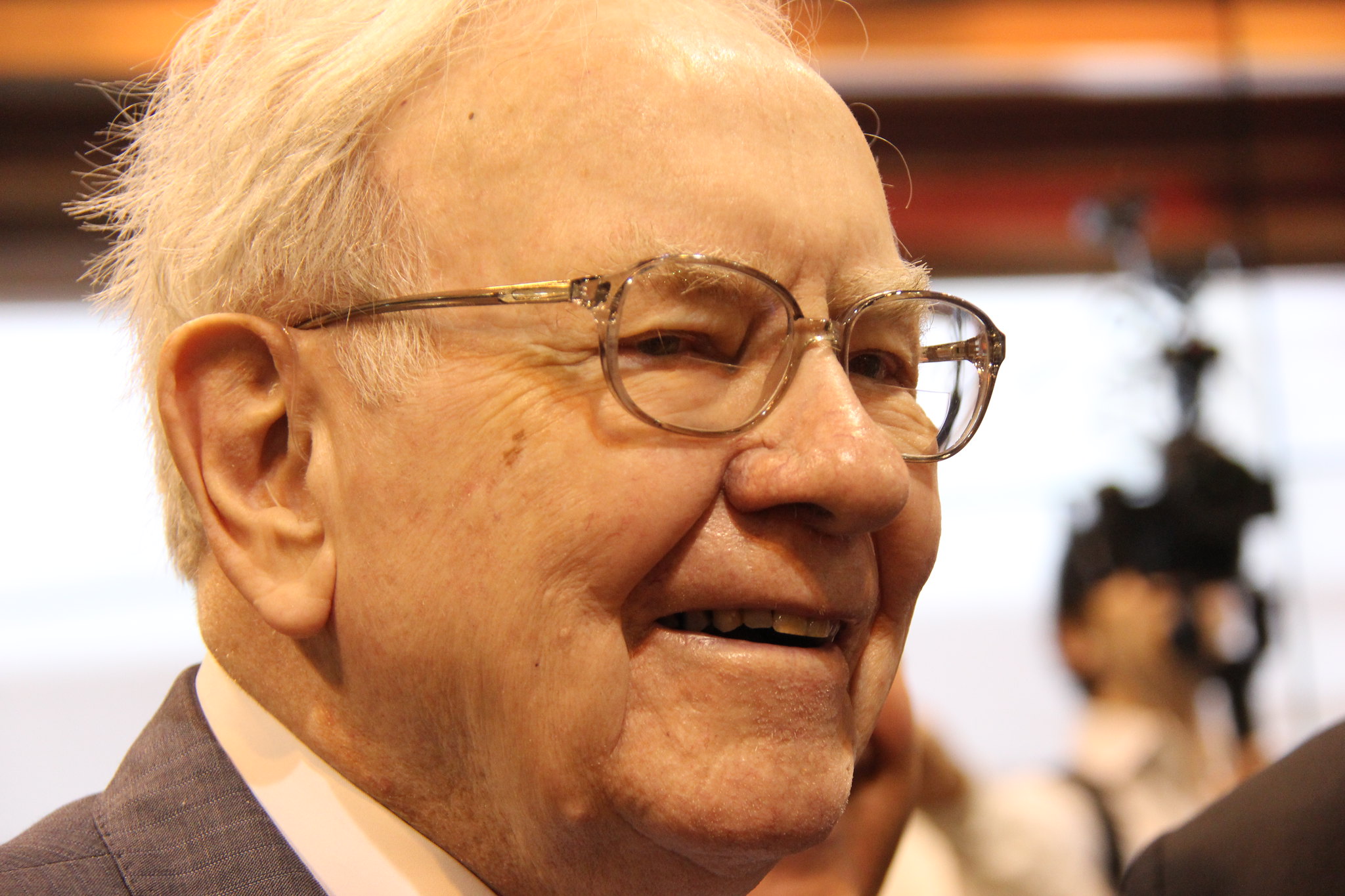 Should You Buy Stocks in the Nasdaq Correction? 6 Words From Warren Buffett Offer a Strikingly Clear Answer.