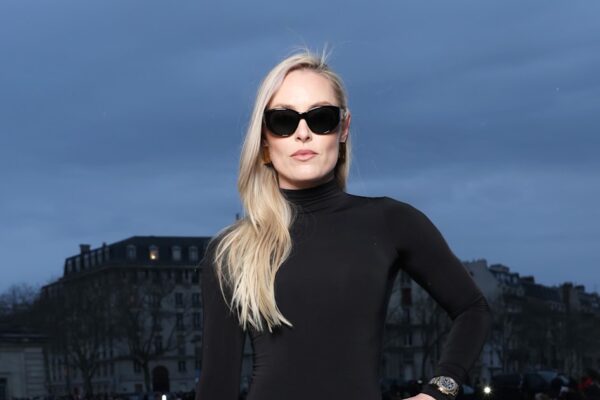 Lindsey Vonn takes time out to attend Paris Fashion Week, rocks all-black outfit