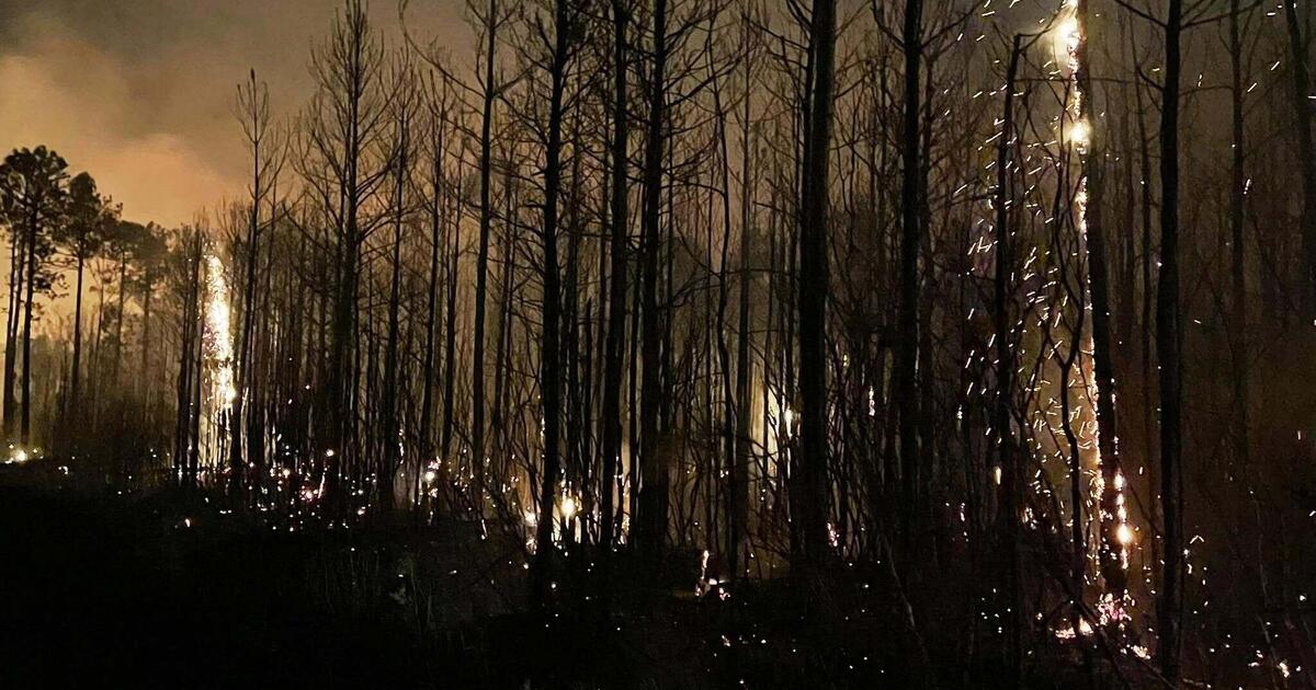 Carolina fire maps show where wildfires burn in North and South Carolina